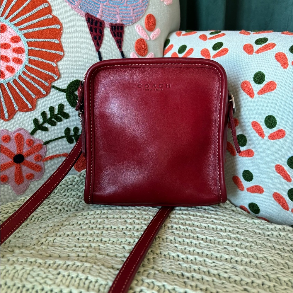 SOLD Vintage Coach Bellini Zip 9139 In Apple Red